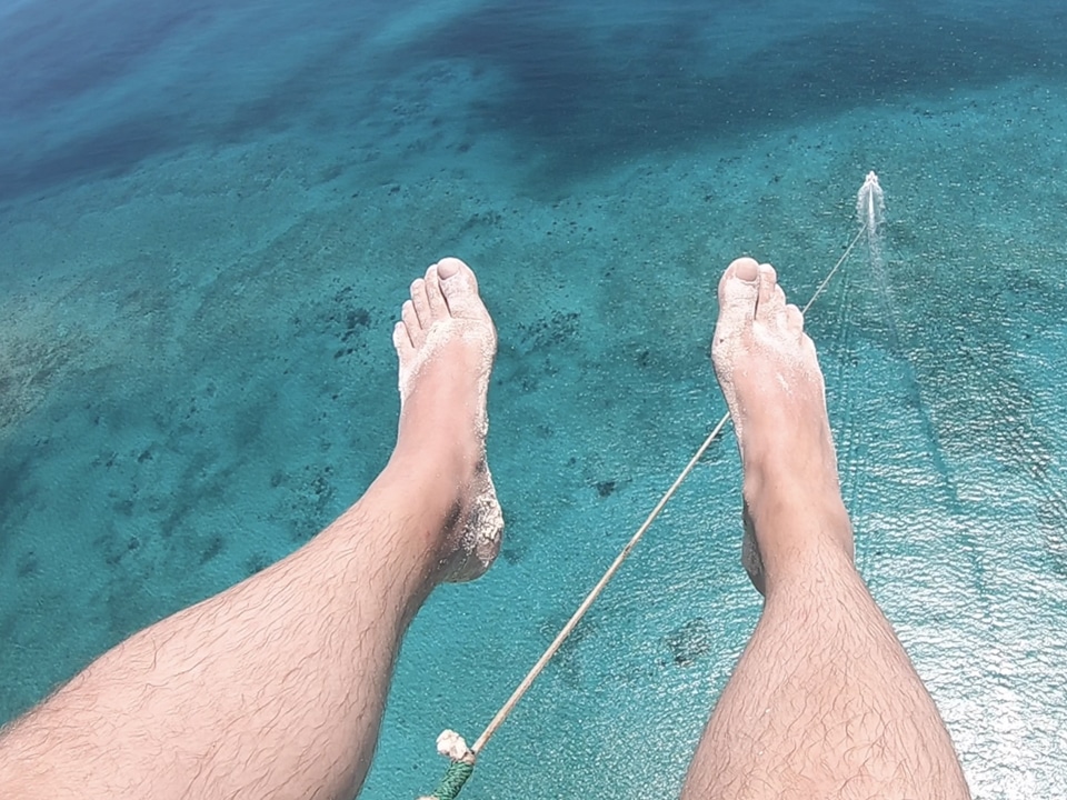 Jason para-gliding over Cayo Guillermo.