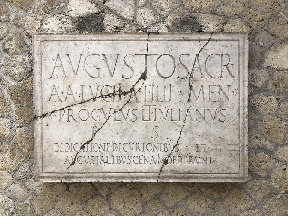 Things to see when visiting Herculaneum.