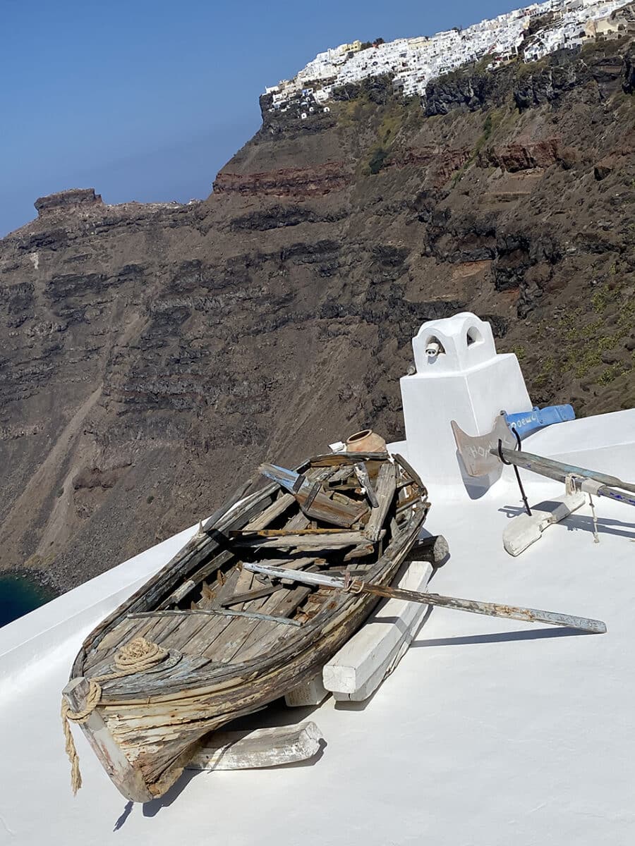 Beautiful views on our walk into Thera.