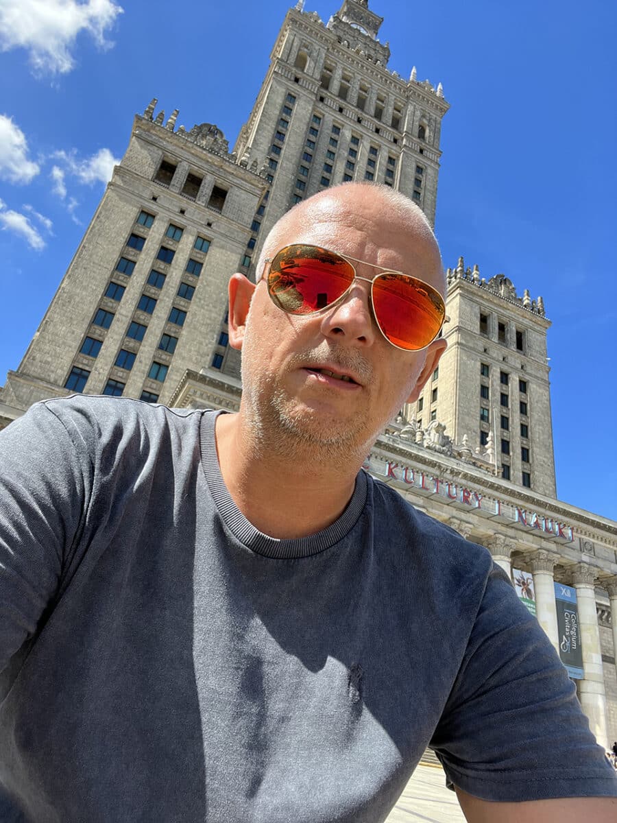 25 amazing things to in Warsaw, visit the Palace of Culture.