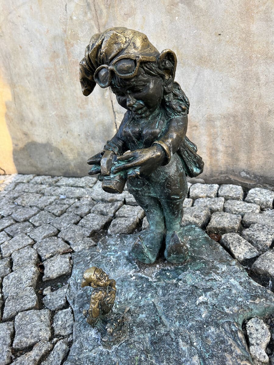 How to find the gnomes of Wrocław.